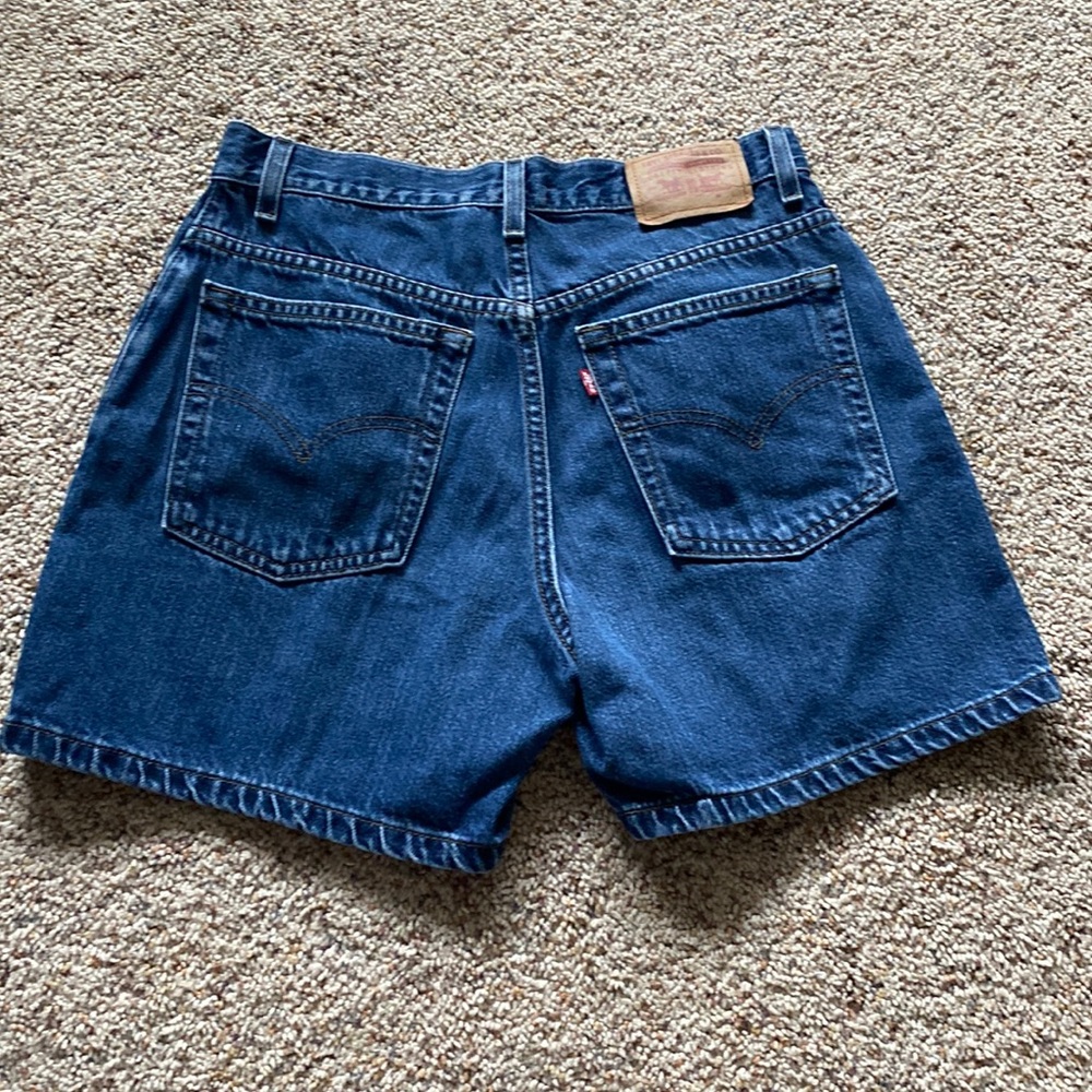 ❌SOLD❌Vintage Levi Jean Shorts